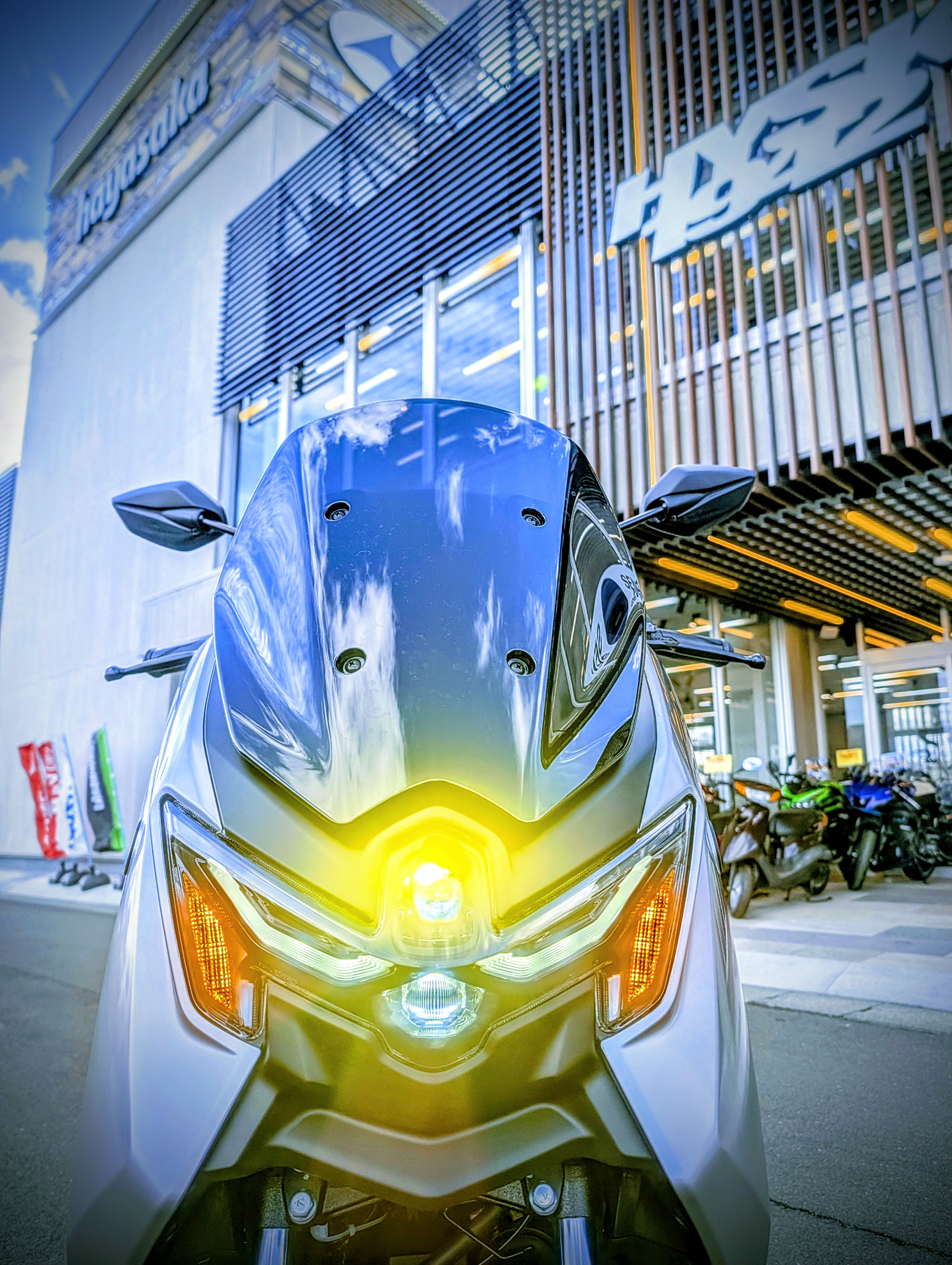 ラインナップ追加】 YAMAHA NMAX155 変速可能なスポーツスクーター ラインナップ追加】 YAMAHA NMAX155 変速可能なスポーツスクーター