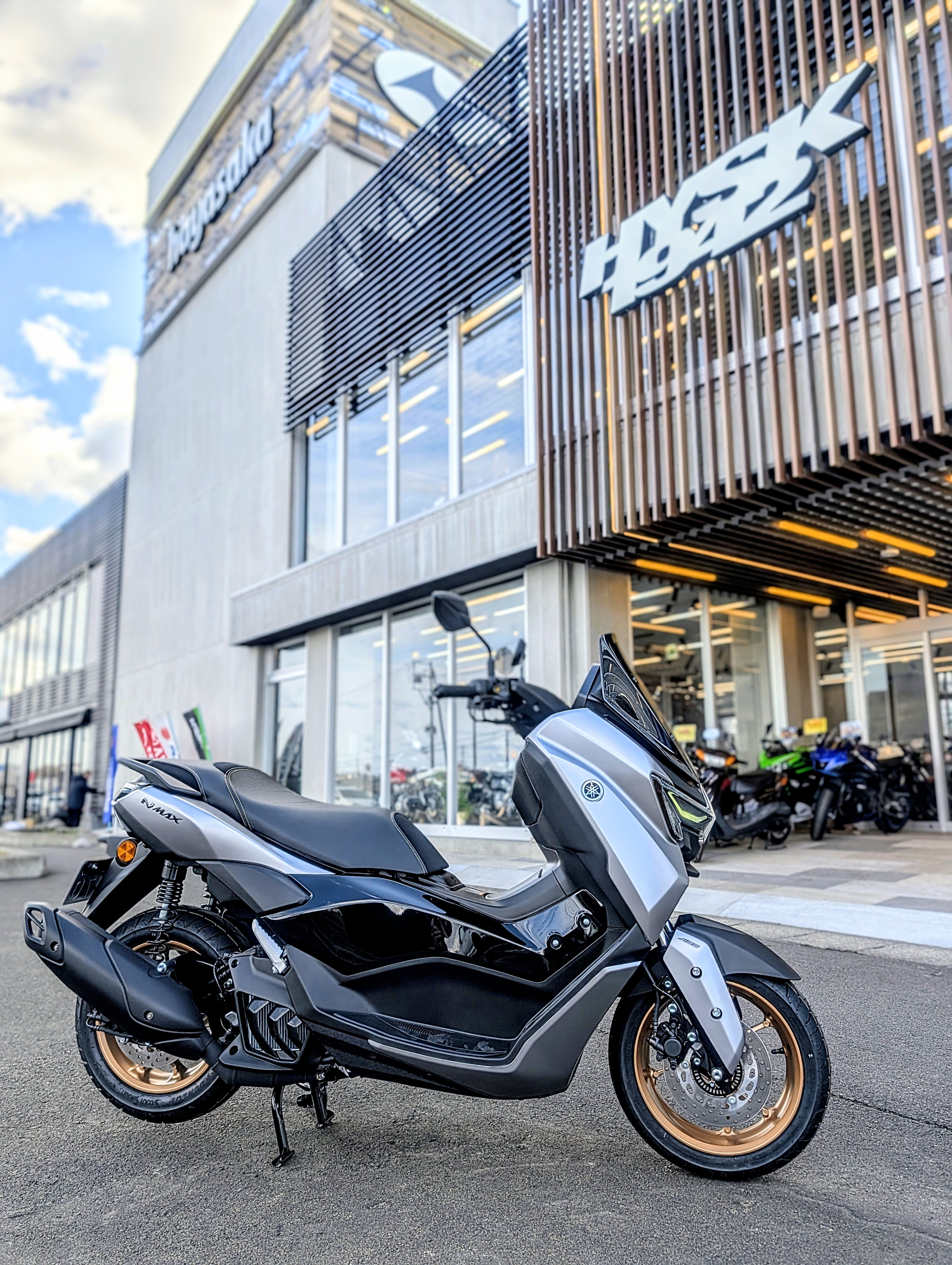 ラインナップ追加】 YAMAHA NMAX155 変速可能なスポーツスクーター